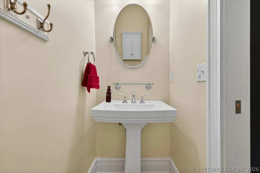 3115 Kingston Drive Bartlesville, OK 74006