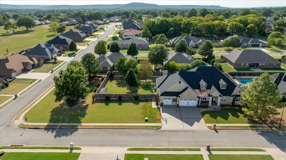 3115 Kingston Drive Bartlesville, OK 74006