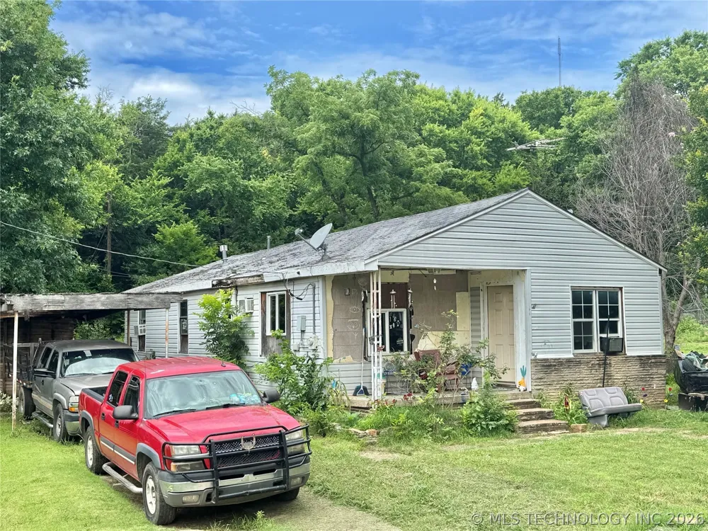 1013 S Mullins Avenue Hominy, OK 74035
