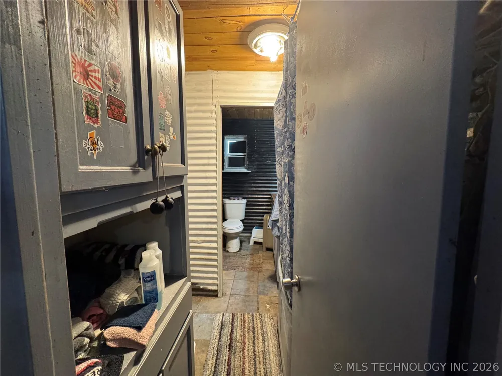 1013 S Mullins Avenue Hominy, OK 74035