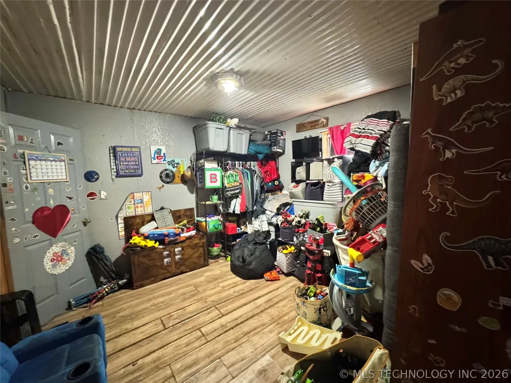 1013 S Mullins Avenue Hominy, OK 74035