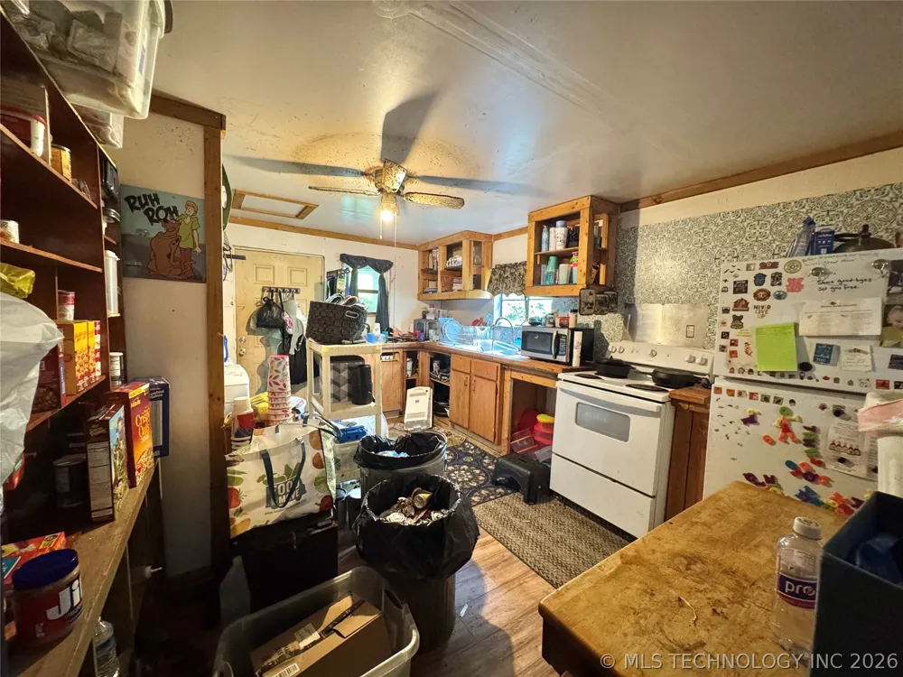 1013 S Mullins Avenue Hominy, OK 74035