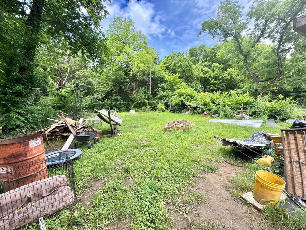 1013 S Mullins Avenue Hominy, OK 74035