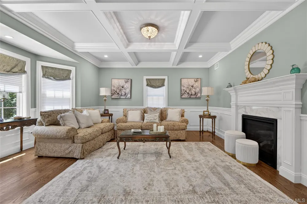 261 Harbor Road Cold Spring Harbor, NY 11724