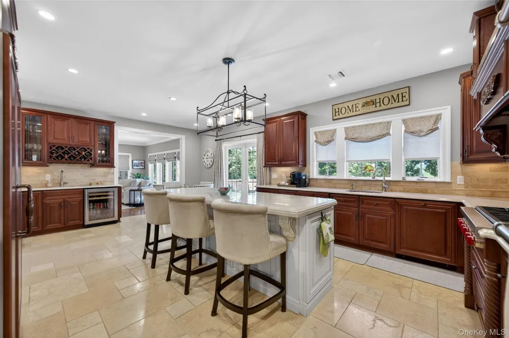 261 Harbor Road Cold Spring Harbor, NY 11724