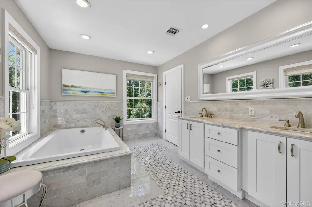 261 Harbor Road Cold Spring Harbor, NY 11724