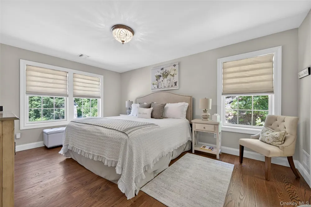 261 Harbor Road Cold Spring Harbor, NY 11724