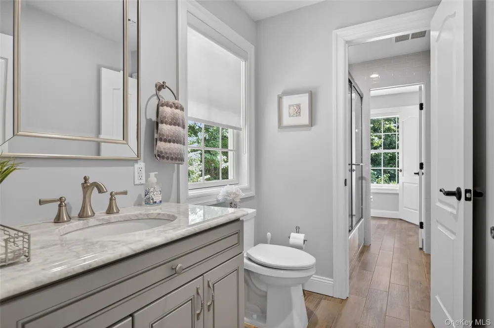 261 Harbor Road Cold Spring Harbor, NY 11724