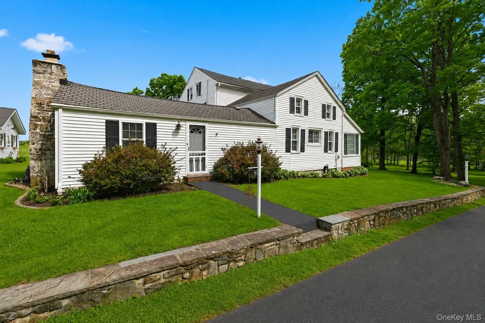 6 Country Club Road Hopewell Junction, NY 12533