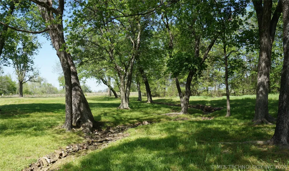 1037 Deer Creek Road Pryor, OK 74361