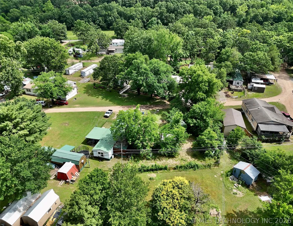 105 Oak Spavinaw, OK 74366