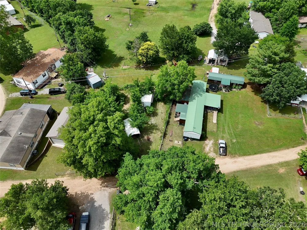 105 Oak Spavinaw, OK 74366