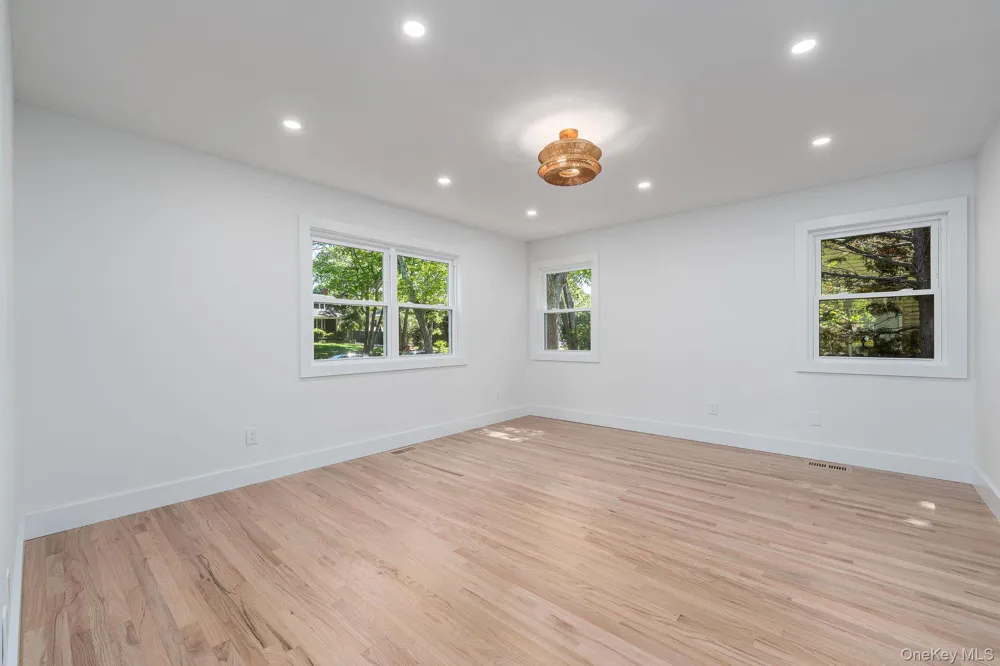 2 Heather Drive Remsenburg, NY 11960