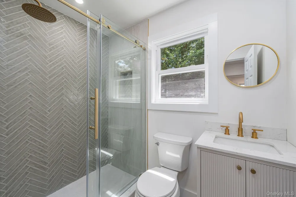 2 Heather Drive Remsenburg, NY 11960