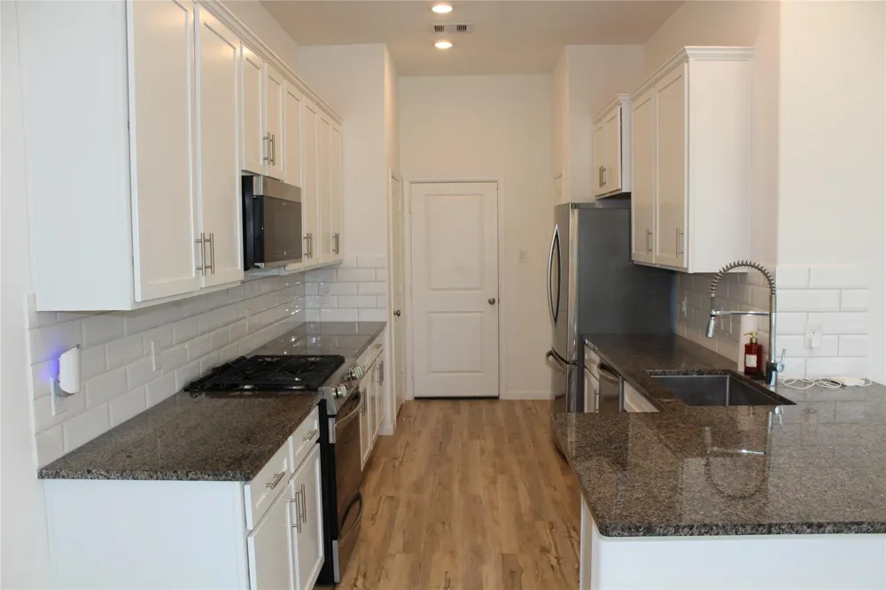 4203 Champlain Way Iowa Colony, TX 77583