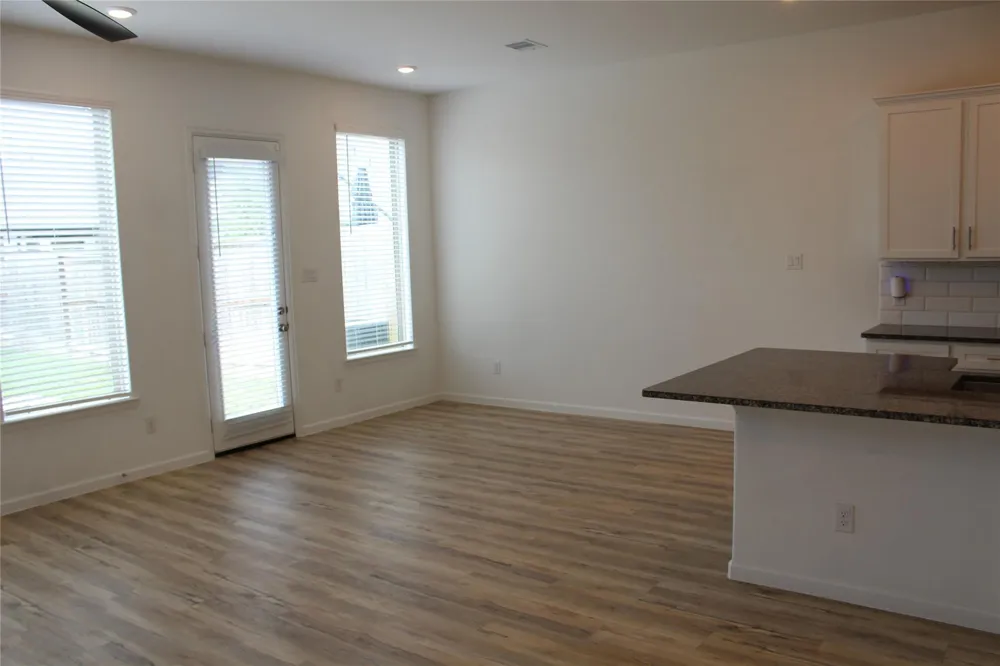 4203 Champlain Way Iowa Colony, TX 77583
