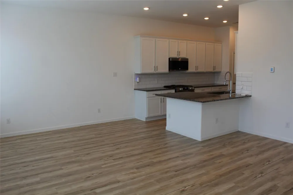 4203 Champlain Way Iowa Colony, TX 77583