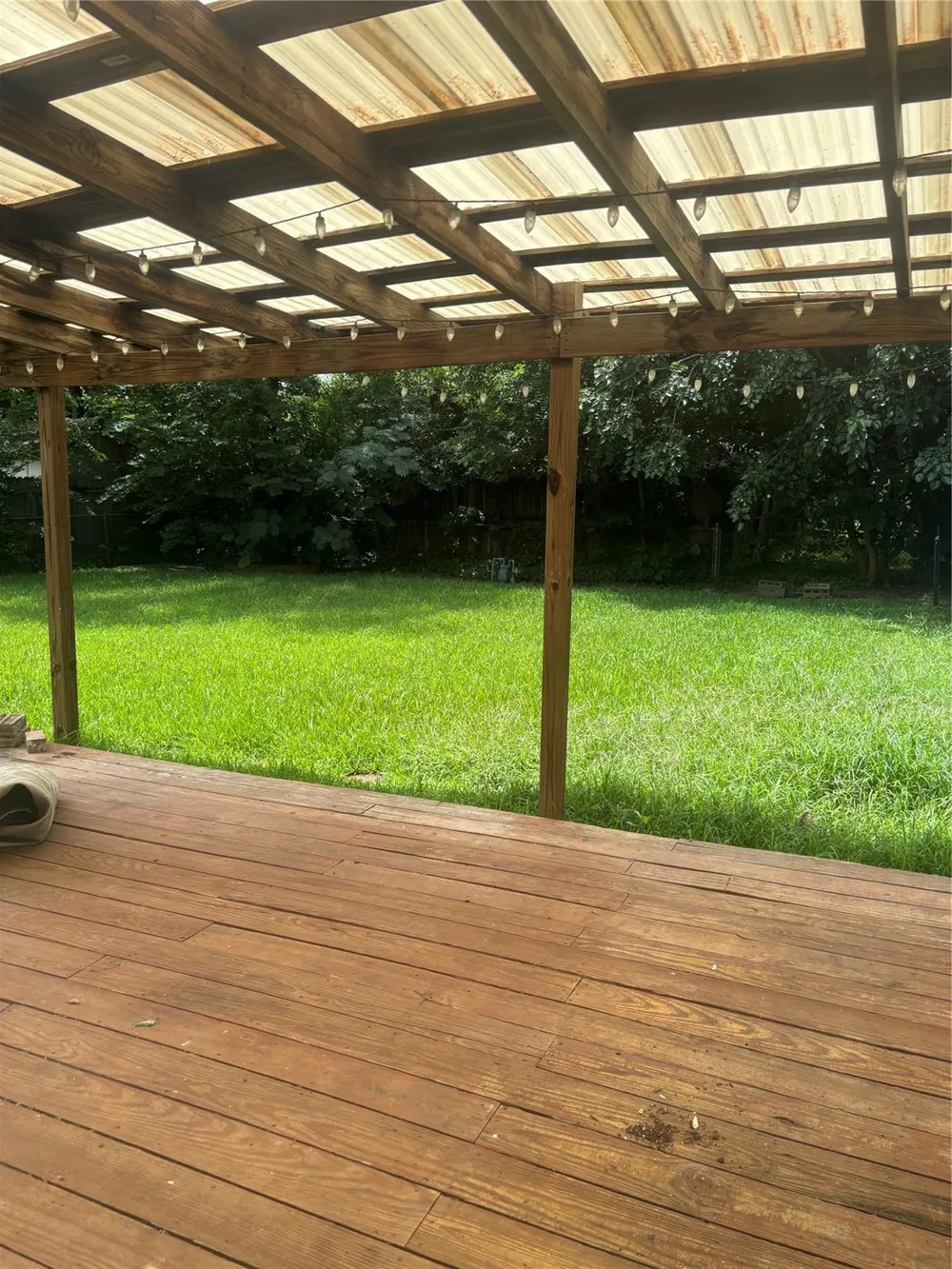 4713 Saxon Street Bellaire, TX 77401