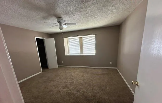 1519 S 8th Street La Porte, TX 77571