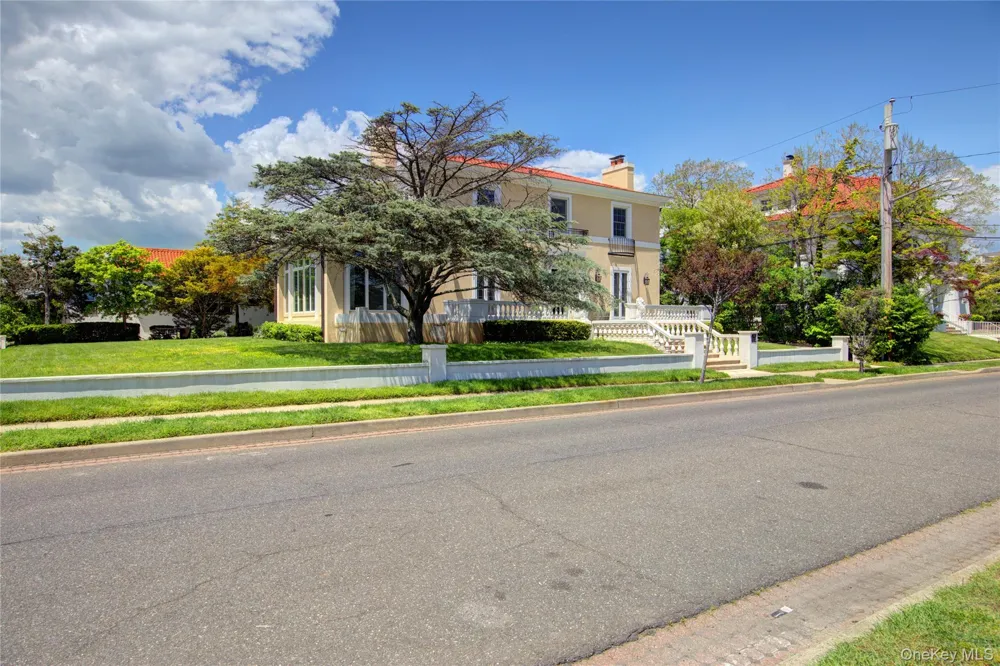 159 Magnolia Boulevard Long Beach, NY 11561