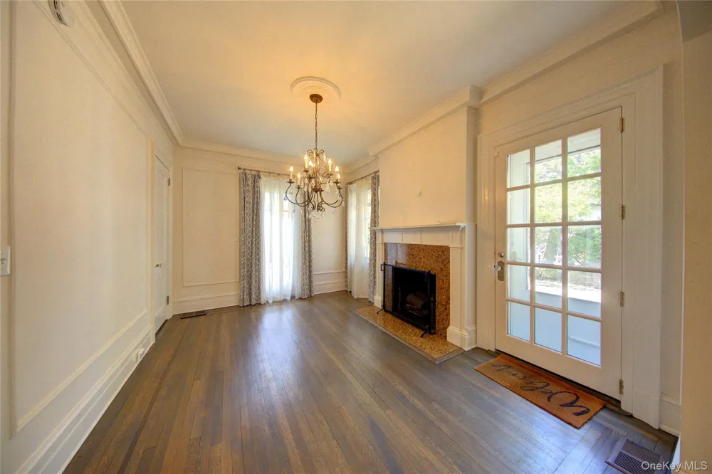 159 Magnolia Boulevard Long Beach, NY 11561