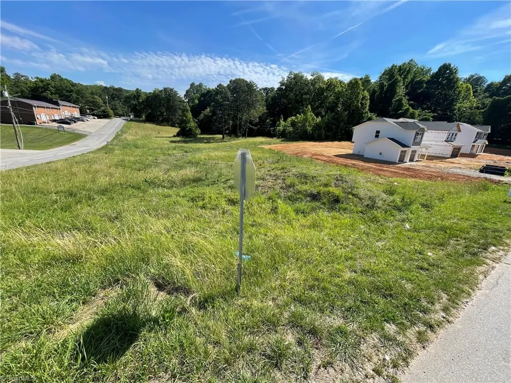 108 LONGVIEW STREET #LON Lexington, NC 27292