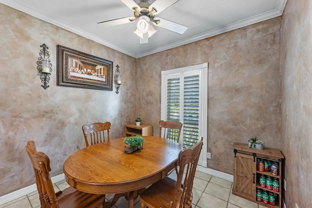 205 Mohawk Lane Wallisville, TX 77597