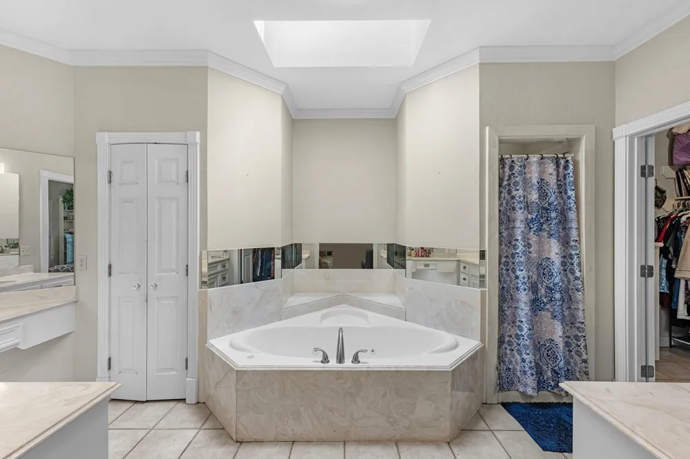205 Mohawk Lane Wallisville, TX 77597