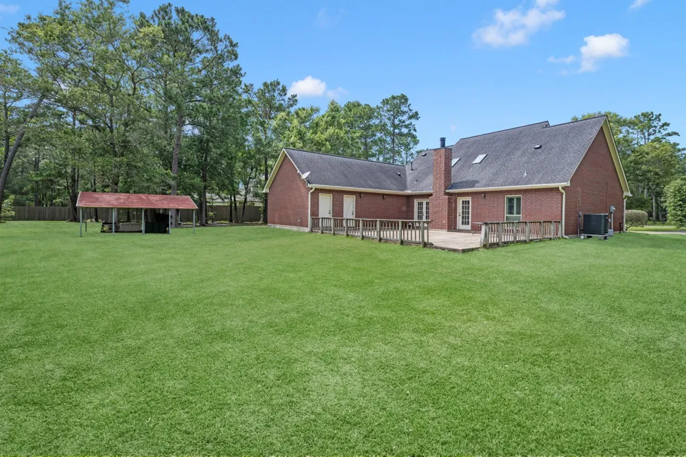 205 Mohawk Lane Wallisville, TX 77597