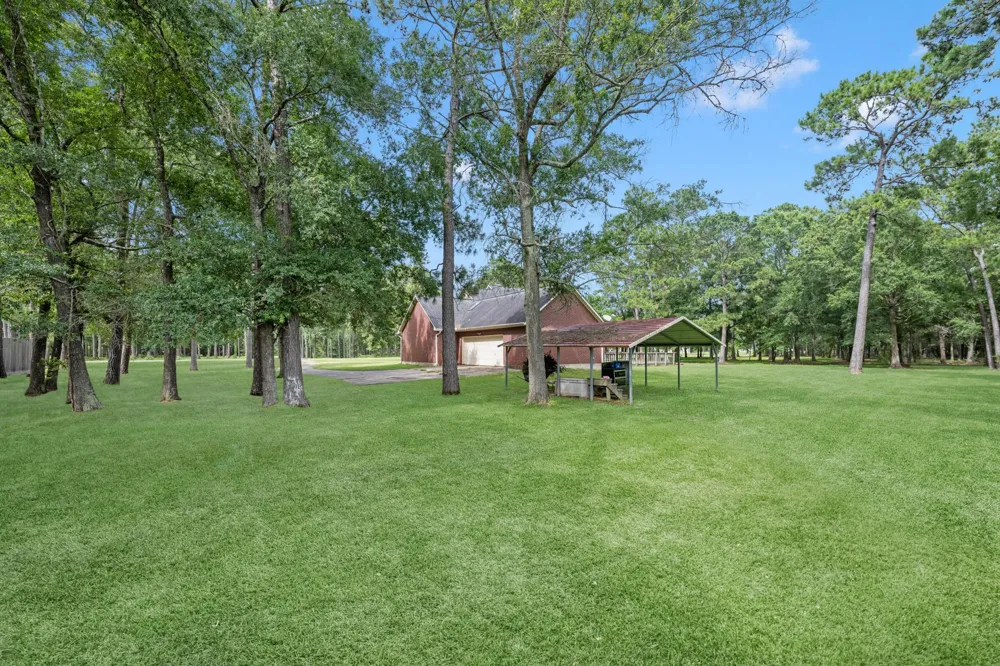 205 Mohawk Lane Wallisville, TX 77597