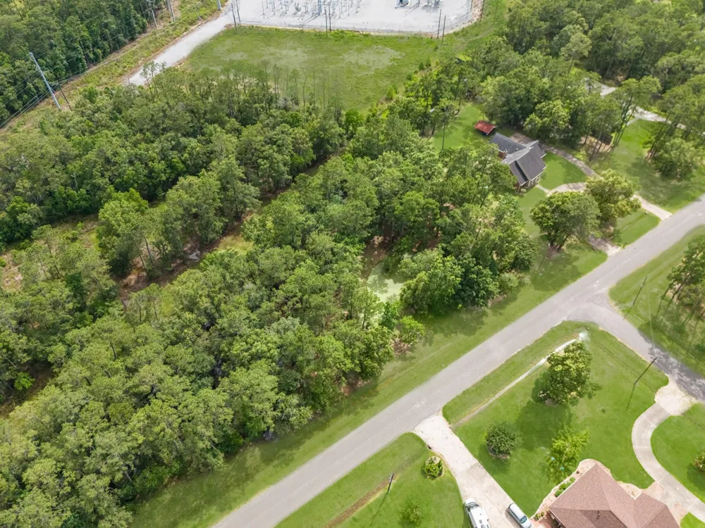 205 Mohawk Lane Wallisville, TX 77597