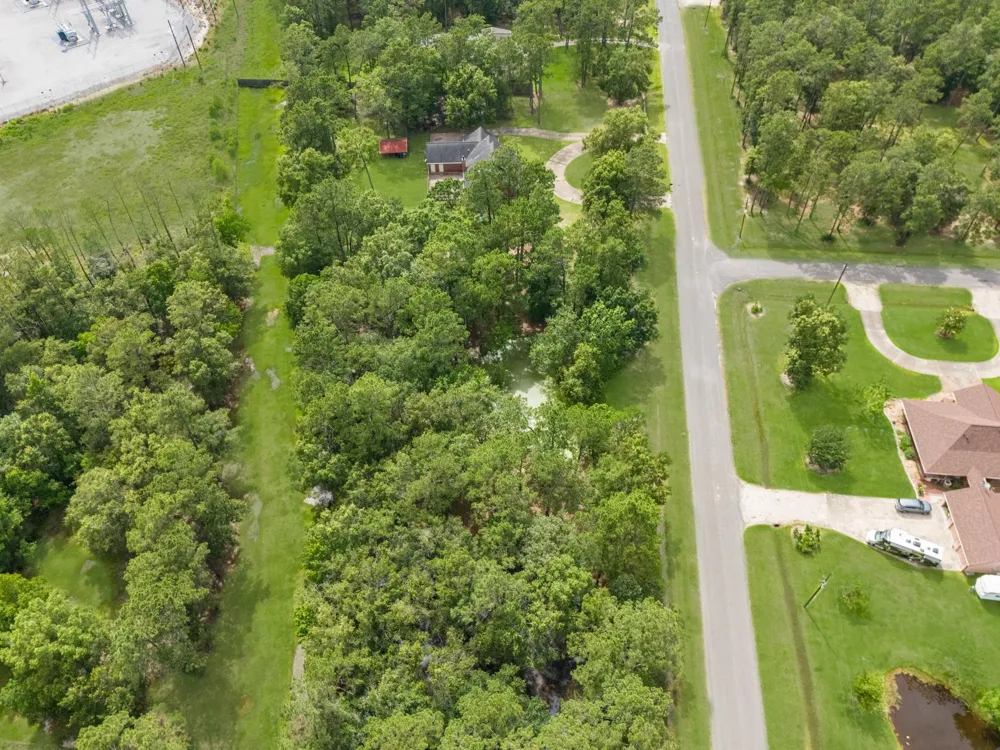 205 Mohawk Lane Wallisville, TX 77597