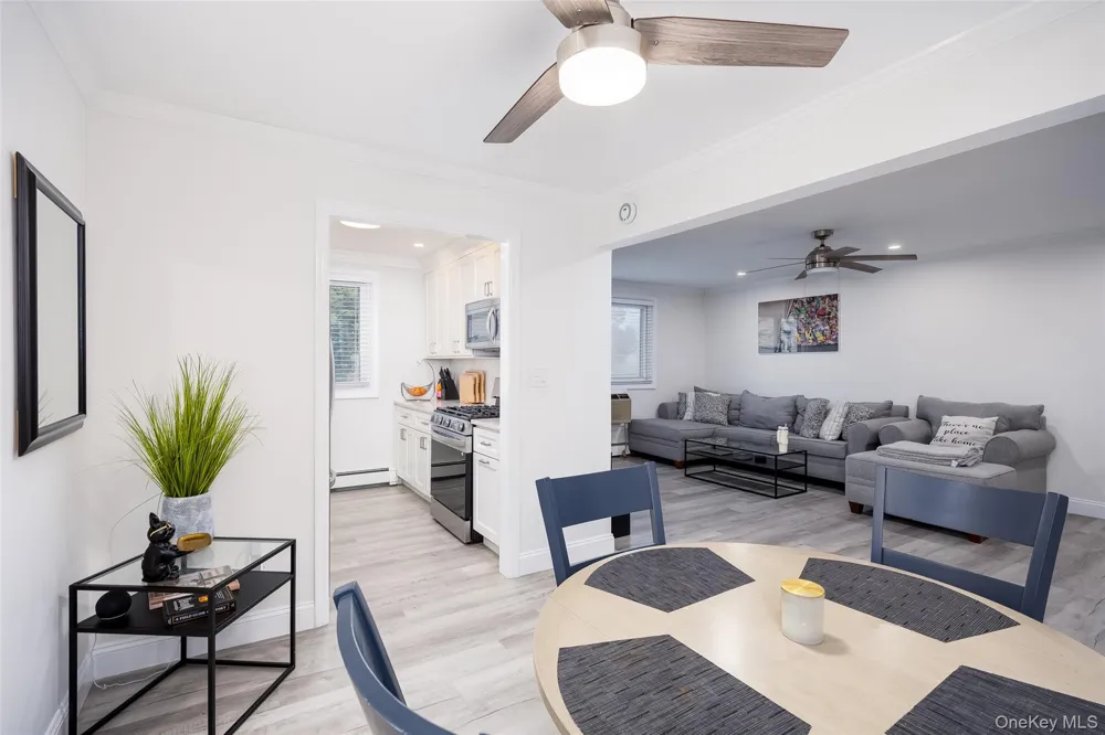 200 Merrick Road #F Amityville, NY 11701
