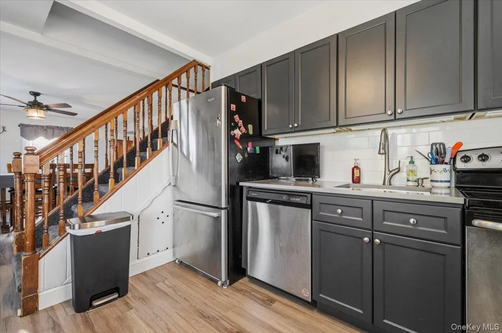 42 Haven Lane Levittown, NY 11756