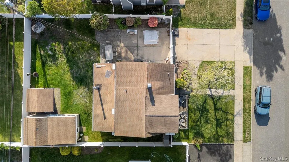 42 Haven Lane Levittown, NY 11756