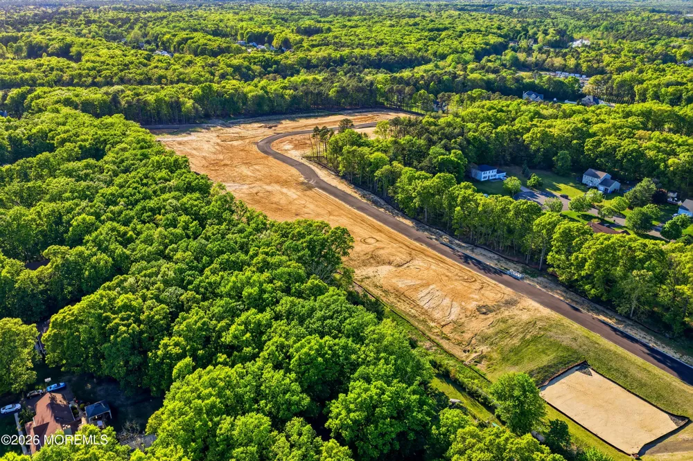9 Hillcrest Lane Jackson, NJ 08527