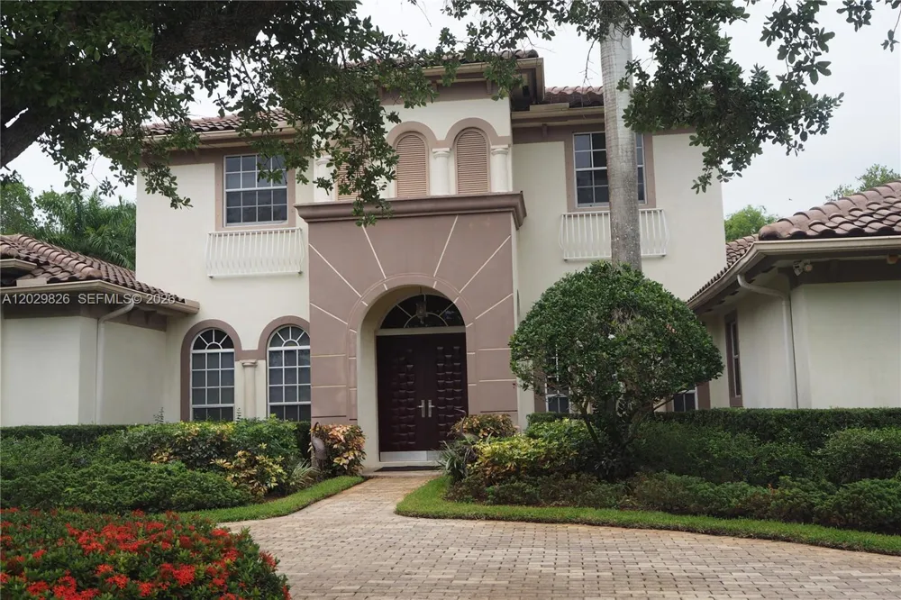 2750 E Jockey Cir E Davie, FL 33330