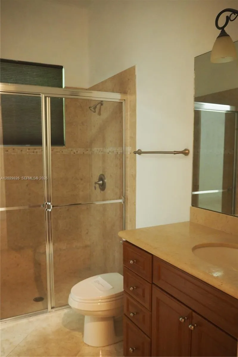 2750 E Jockey Cir E Davie, FL 33330
