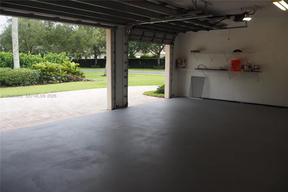 2750 E Jockey Cir E Davie, FL 33330