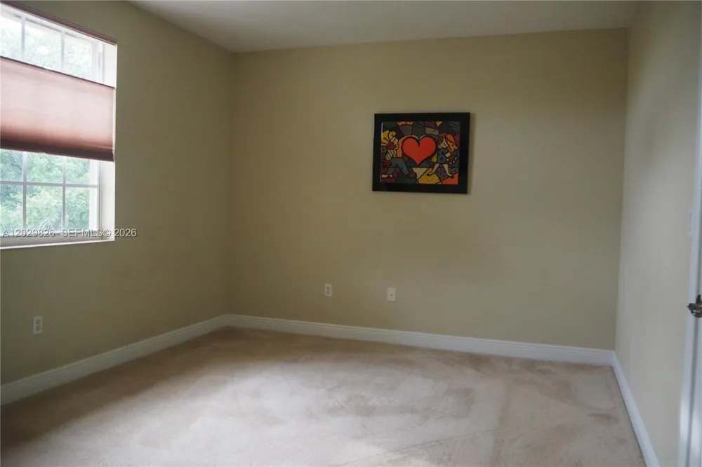 2750 E Jockey Cir E Davie, FL 33330