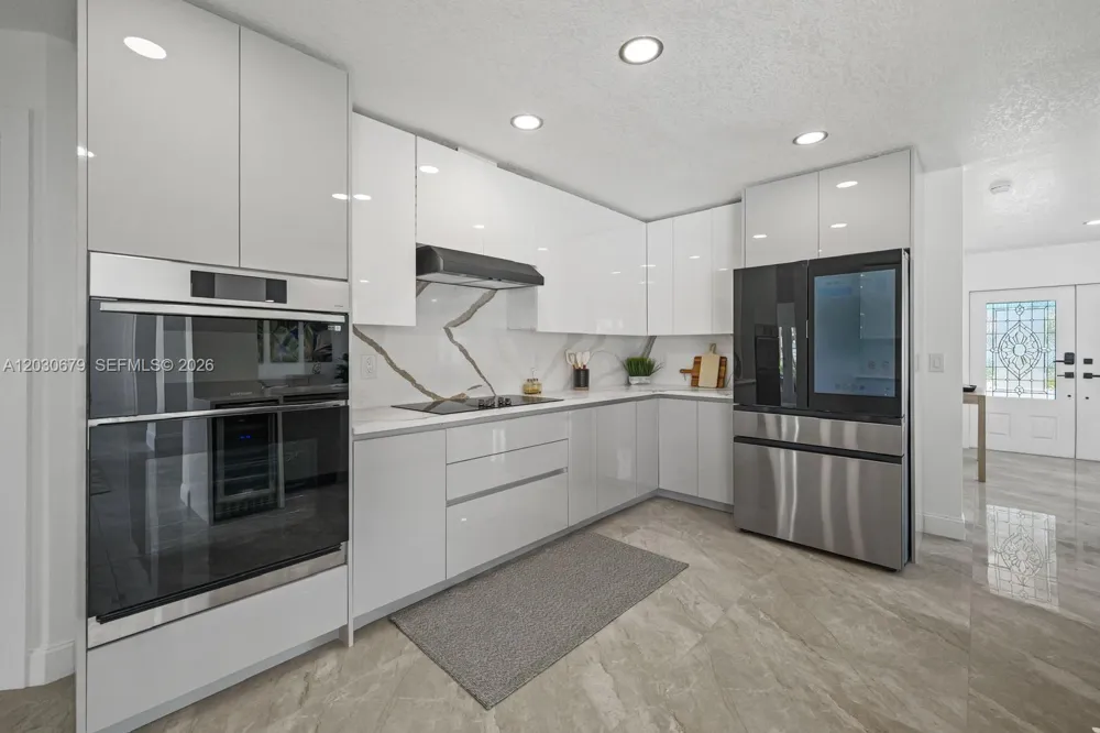 7905 9th AVE S St Petersburg, FL 33707
