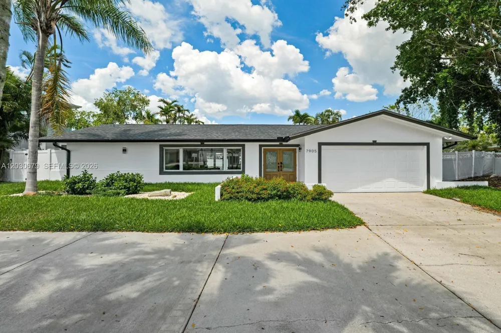 7905 9th AVE S St Petersburg, FL 33707