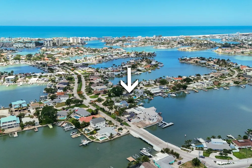 7905 9th AVE S St Petersburg, FL 33707