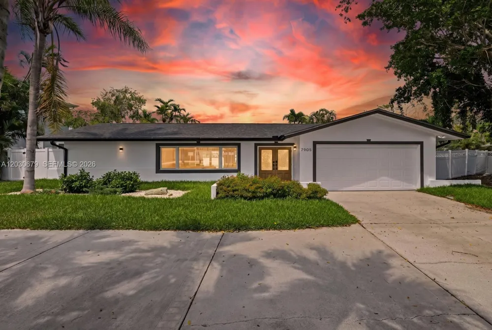 7905 9th AVE S St Petersburg, FL 33707