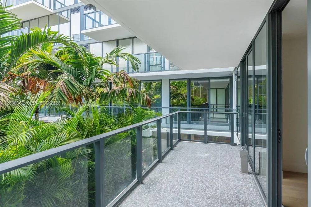 1176 97th Street #302 Bay Harbor Islands, FL 33154