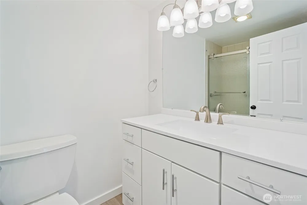 2201 3rd Avenue #1106 Seattle, WA 98121