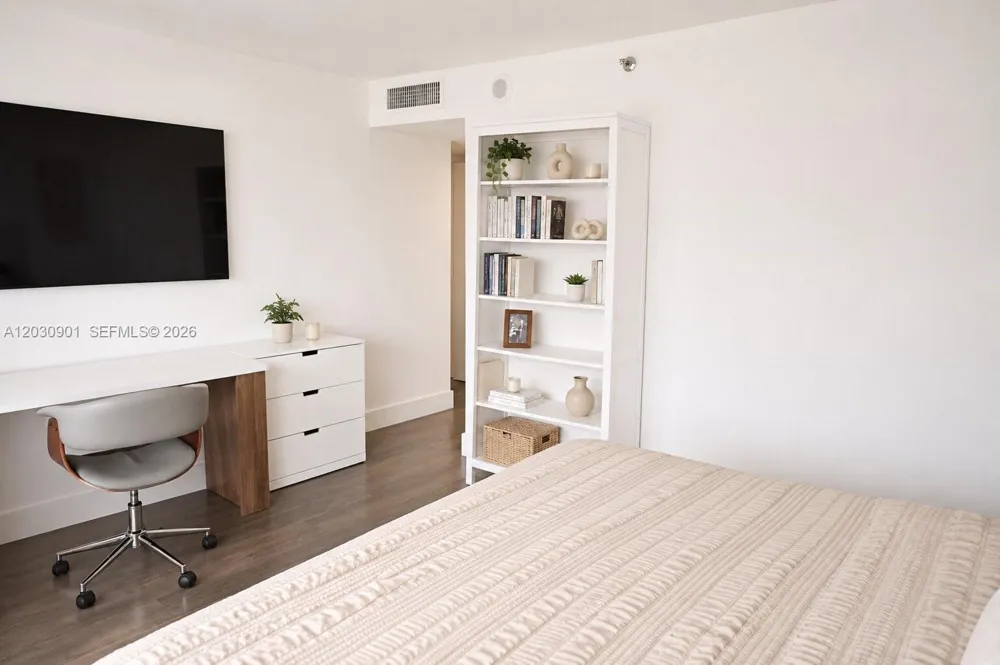 1627 Brickell Ave #1005 Miami, FL 33129