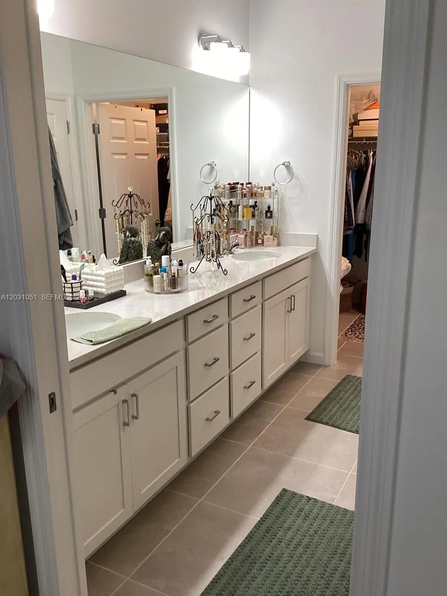 5710 Mayflower Way #102 Other City - In The State Of Florida, FL 34142