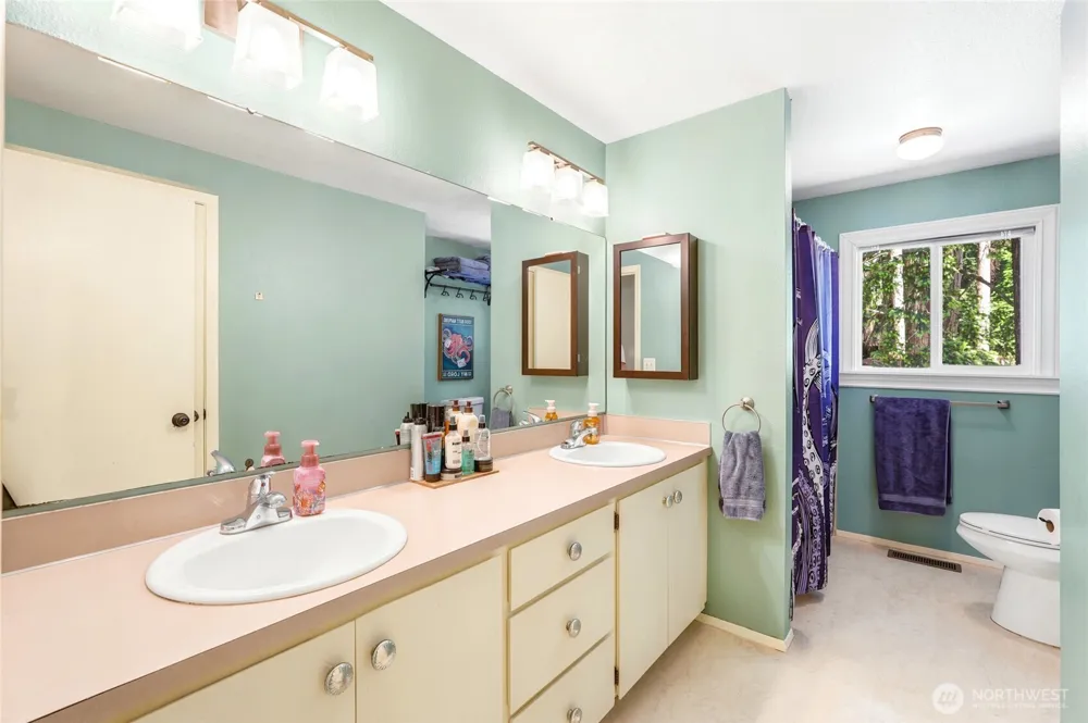 11714 SE 93rd Street Newcastle, WA 98056