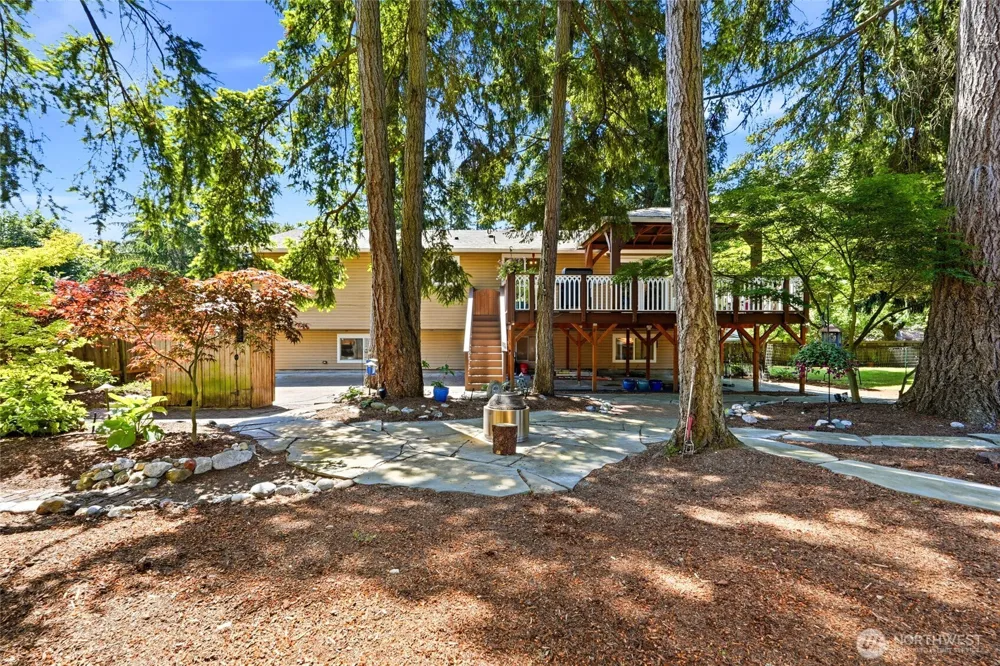 11714 SE 93rd Street Newcastle, WA 98056
